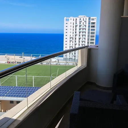 The Seafront Tower Suites *